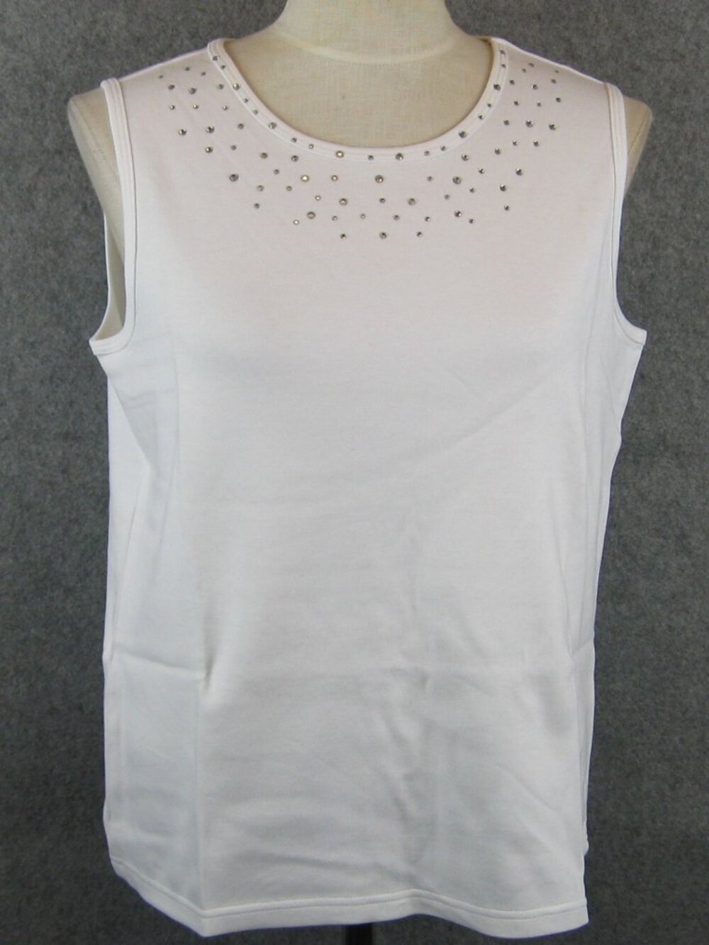 Quacker Factory Tank Top Sz M Rhinestones White